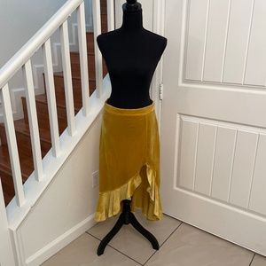 Gold MIDI Side Split Ruffle Skirt.